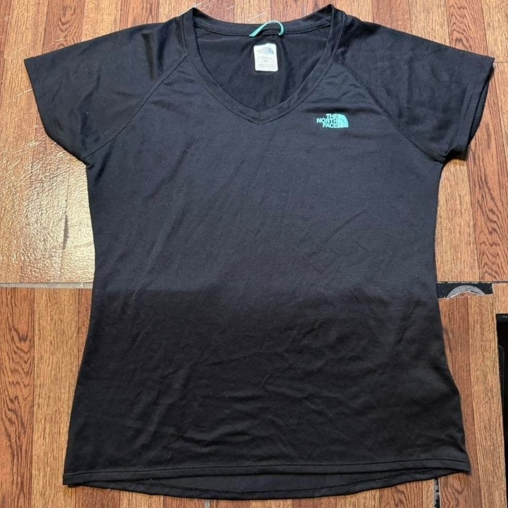 The North Face Women's‎ Black Vapor Sportswear Running Train V Shirt Medium